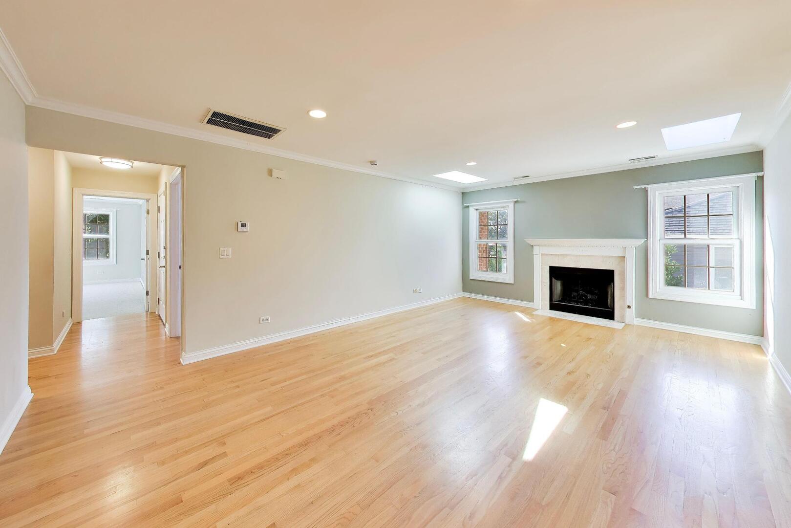 215 S EVERGREEN Avenue C