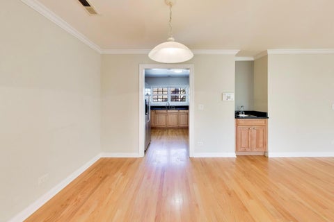 Tiny photo for 215 S EVERGREEN Avenue #C, Arlington Heights, IL 60005 (MLS # 12793139)