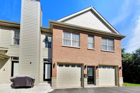 Tiny photo for 215 S EVERGREEN Avenue #C, Arlington Heights, IL 60005 (MLS # 12793139)
