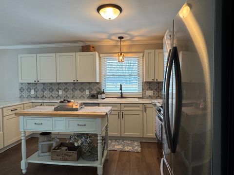 Tiny photo for 602 N Maple Street, Herscher, IL 60941 (MLS # 12527992)