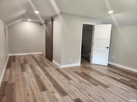 Tiny photo for 14063 N LINK Lane, Mt Vernon, IL 62864 (MLS # EB459293)