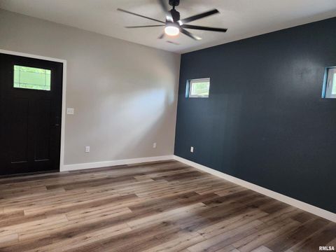 Tiny photo for 14063 N LINK Lane, Mt Vernon, IL 62864 (MLS # EB459293)