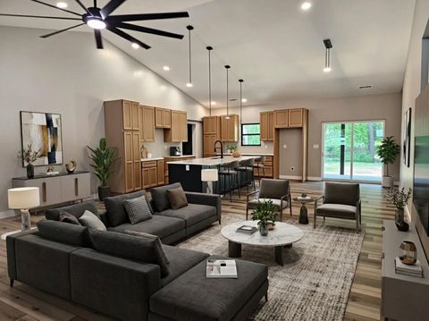 Tiny photo for 14063 N LINK Lane, Mt Vernon, IL 62864 (MLS # EB459293)