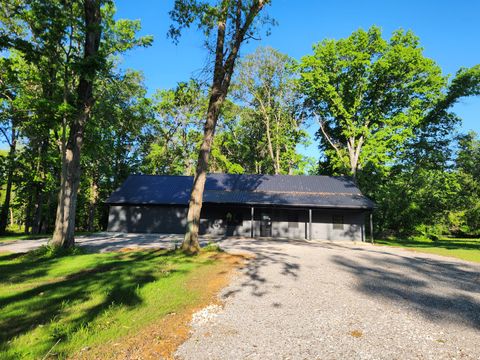 Photo of 14063 N LINK Lane, Mt Vernon, IL 62864 (MLS # EB459293)