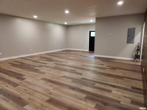 Tiny photo for 14063 N LINK Lane, Mt Vernon, IL 62864 (MLS # EB459293)