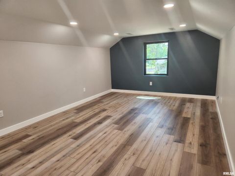 Tiny photo for 14063 N LINK Lane, Mt Vernon, IL 62864 (MLS # EB459293)