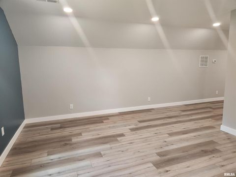 Tiny photo for 14063 N LINK Lane, Mt Vernon, IL 62864 (MLS # EB459293)