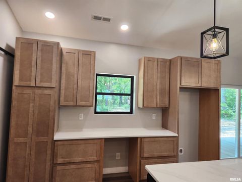 Tiny photo for 14063 N LINK Lane, Mt Vernon, IL 62864 (MLS # EB459293)