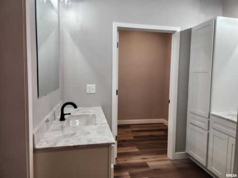 Tiny photo for 14063 N LINK Lane, Mt Vernon, IL 62864 (MLS # EB459293)