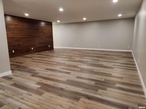 Tiny photo for 14063 N LINK Lane, Mt Vernon, IL 62864 (MLS # EB459293)