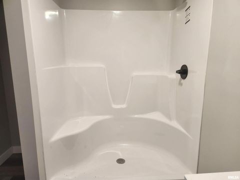 Tiny photo for 14063 N LINK Lane, Mt Vernon, IL 62864 (MLS # EB459293)