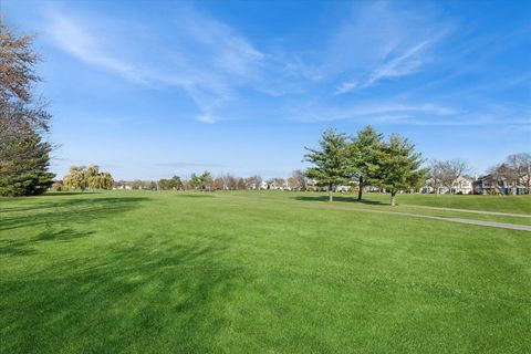 Tiny photo for 1445 Greens Court #1445, Glendale Heights, IL 60139 (MLS # 12512908)