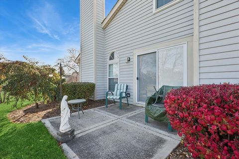 Tiny photo for 1445 Greens Court #1445, Glendale Heights, IL 60139 (MLS # 12512908)