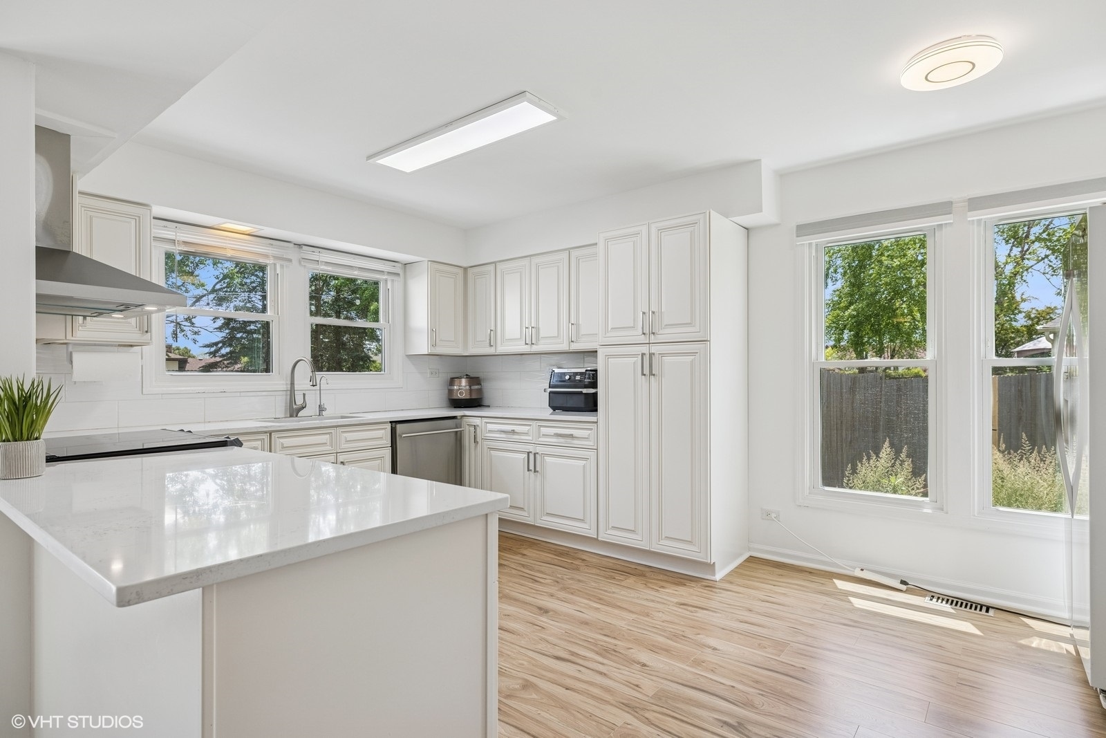 4315 Lombardy Lane