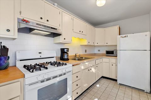 Tiny photo for 1916 N Rutherford Avenue, Chicago, IL 60707 (MLS # 12472909)