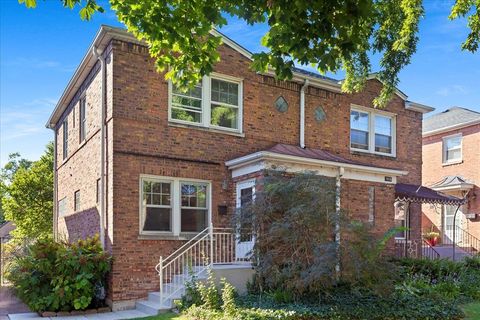 Photo of 1916 N Rutherford Avenue, Chicago, IL 60707 (MLS # 12472909) Photo of 1916 N Rutherford Avenue, Chicago, IL 60707 (MLS # 12472909)