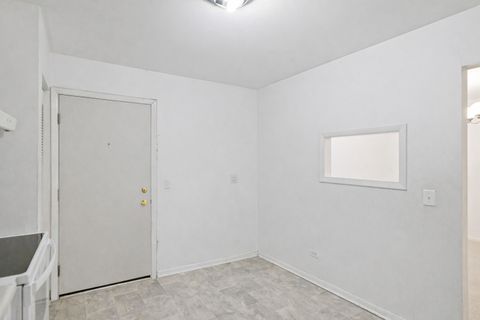 Tiny photo for 2431 Ogden Avenue #10, Downers Grove, IL 60515 (MLS # 12576893)