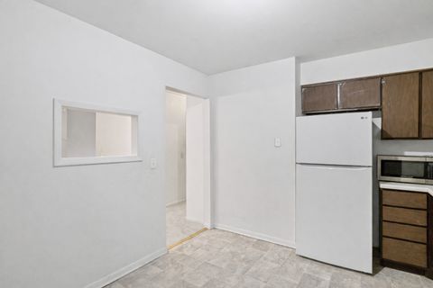 Tiny photo for 2431 Ogden Avenue #10, Downers Grove, IL 60515 (MLS # 12576893)
