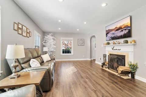 Tiny photo for 412 Mack Street, Joliet, IL 60435 (MLS # 12491656)