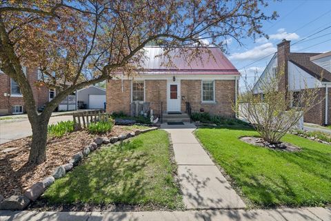 Tiny photo for 821 N 5th Street, DeKalb, IL 60115 (MLS # 12622891)