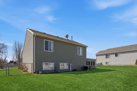 Tiny photo for 3708 Pebble Creek, McHenry, IL 60050 (MLS # 12596701)