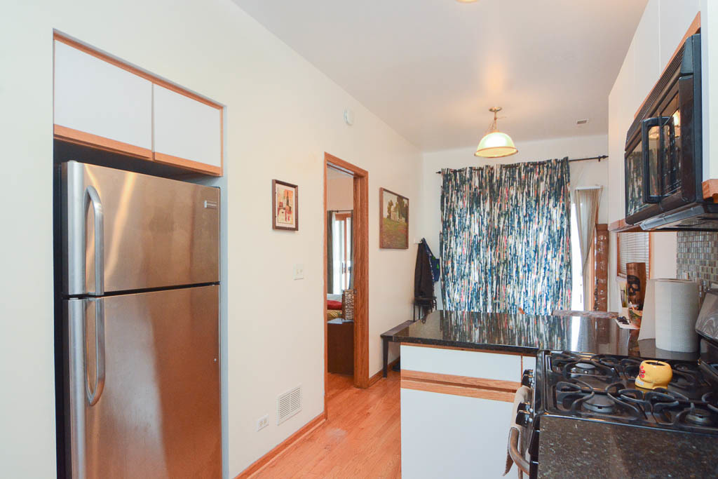 3713 N Janssen Avenue 2