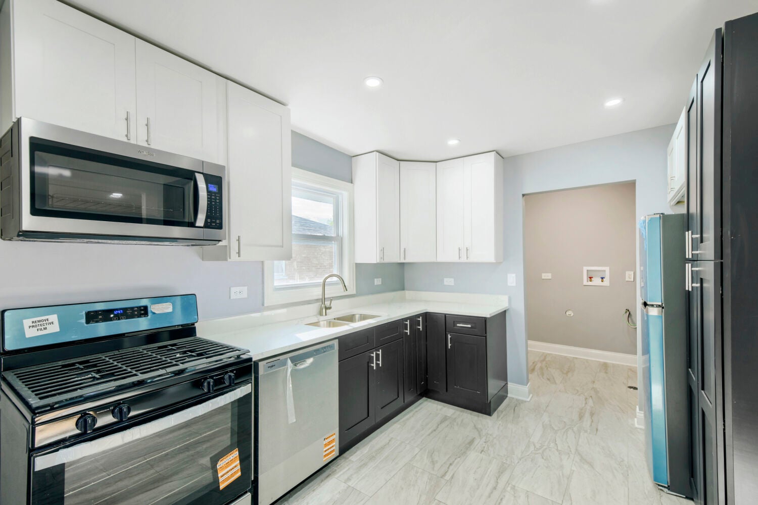 590 W 16th Street