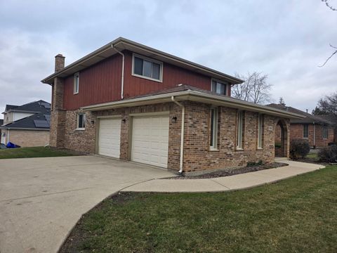 Photo of 11100 W 167TH Street, Orland Park, IL 60467 (MLS # 12524053)