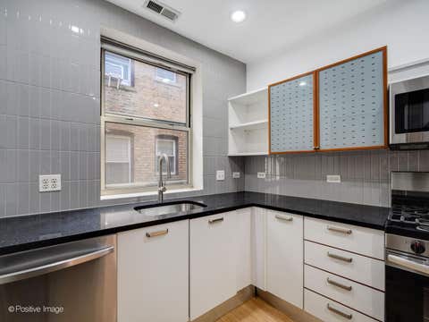 Tiny photo for 136 Clyde Avenue #2S, Evanston, IL 60202 (MLS # 12732793)