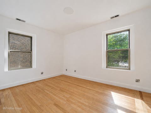 Tiny photo for 136 Clyde Avenue #2S, Evanston, IL 60202 (MLS # 12732793)