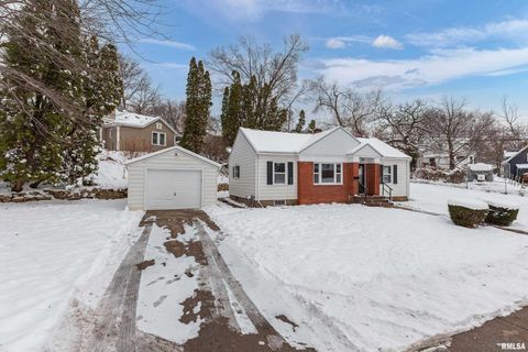Tiny photo for 1310 KIRKWOOD Boulevard, Davenport, IA 52803 (MLS # QC4269815)