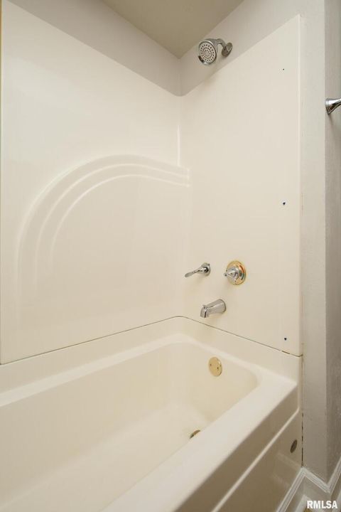 Tiny photo for 1310 KIRKWOOD Boulevard, Davenport, IA 52803 (MLS # QC4269815)