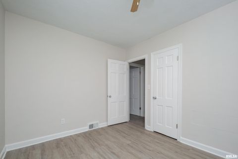 Tiny photo for 1310 KIRKWOOD Boulevard, Davenport, IA 52803 (MLS # QC4269815)