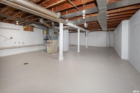 Tiny photo for 1310 KIRKWOOD Boulevard, Davenport, IA 52803 (MLS # QC4269815)