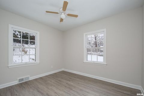 Tiny photo for 1310 KIRKWOOD Boulevard, Davenport, IA 52803 (MLS # QC4269815)