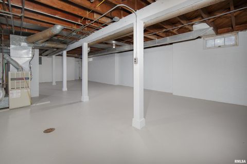 Tiny photo for 1310 KIRKWOOD Boulevard, Davenport, IA 52803 (MLS # QC4269815)