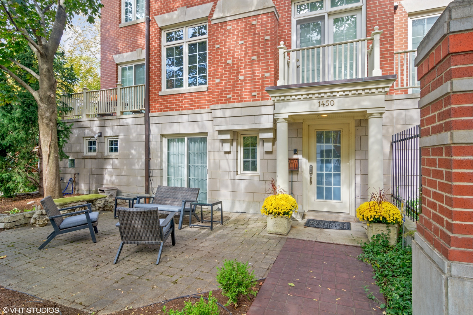 1450 W Wrightwood Avenue