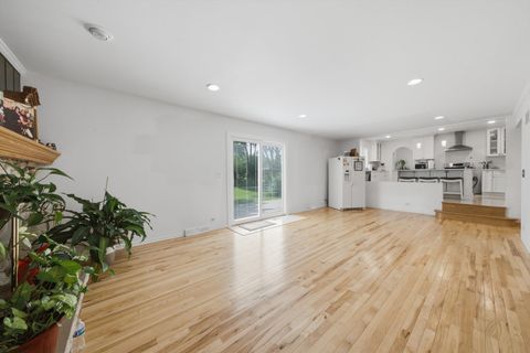 Tiny photo for 346 BUTTERNUT Drive, Wood Dale, IL 60191 (MLS # 12688875)