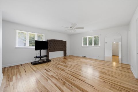 Tiny photo for 346 BUTTERNUT Drive, Wood Dale, IL 60191 (MLS # 12688875)