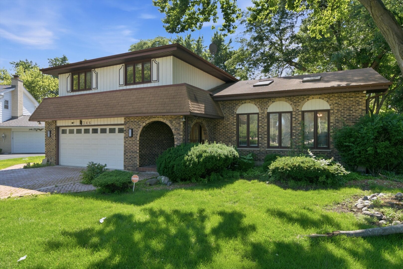 346 BUTTERNUT Drive