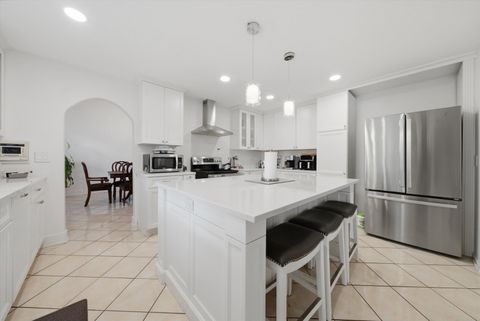 Tiny photo for 346 BUTTERNUT Drive, Wood Dale, IL 60191 (MLS # 12688875)