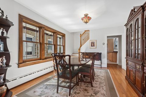 Tiny photo for 7446 N Rockwell Street, Chicago, IL 60645 (MLS # 12610931)