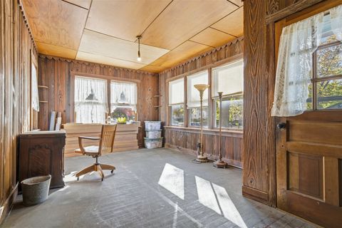 Tiny photo for 208 N Jackson Street, Flanagan, IL 61740 (MLS # 12434949)