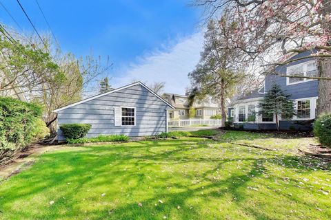 Tiny photo for 4036 Linden Avenue, Western Springs, IL 60558 (MLS # 12617197)