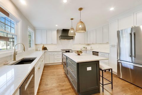 Tiny photo for 4036 Linden Avenue, Western Springs, IL 60558 (MLS # 12617197)