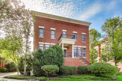 Photo of 150 Festival Court, Elgin, IL 60120 (MLS # 12469107)