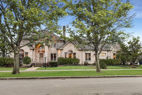 A home in Park Ridge