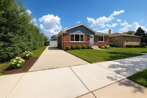 Photo of 1847 Boeger Avenue, Westchester, IL 60154 (MLS # 12494568) Photo of 1847 Boeger Avenue, Westchester, IL 60154 (MLS # 12494568)