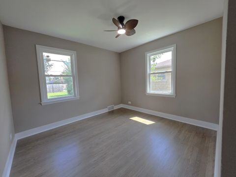 Tiny photo for 1847 Boeger Avenue, Westchester, IL 60154 (MLS # 12494568)