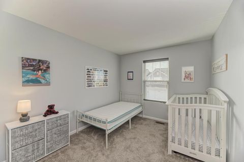 Tiny photo for 126 Kingsport Drive, South Elgin, IL 60177 (MLS # 12583102)